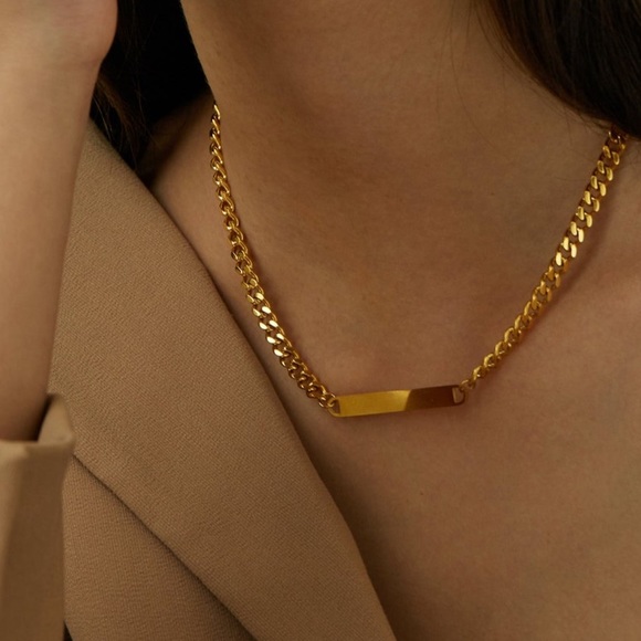 Bar Chain Necklace - Picture 2 of 7